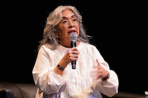 La escritura también condena, afirma  la autora Cristina Rivera Garza