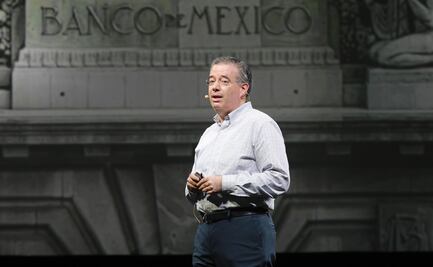 Banxico seguirá reforzando su política monetaria: Díaz de León