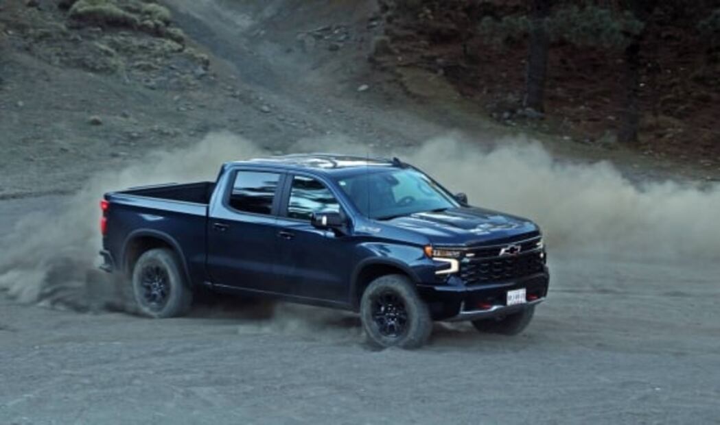A prueba: Chevrolet Cheyenne ZR2 2022, poderosa y con carácter