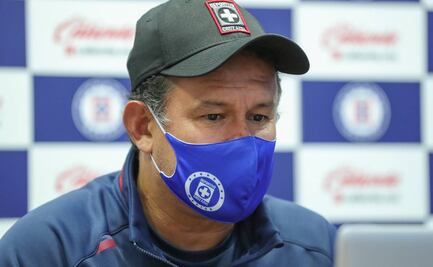Juan Reynoso reconoce deuda con la afición de Cruz Azul