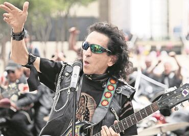 Alex Lora le cantará duro a Donald Trump