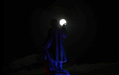 Ancestralmente esta luna es llamada de la cosecha y siempre ocurre en la fecha más cercana a la entrada del otoño. El origen de su nombre es porque en la antigüedad, los campesinos cosechaban los primeros días de octubre de día y de noche, a falta de electricidad, aprovechaban la luz de la luna llena. Foto Valente Rosas/EL UNIVERSAL