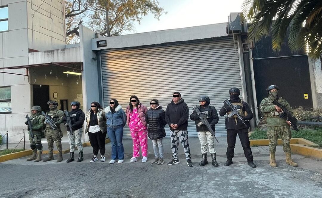 Detienen a "El Randy" presunto colaborador del CJNG en Xochimilco junto a cuatro familiares. Foto: Especial