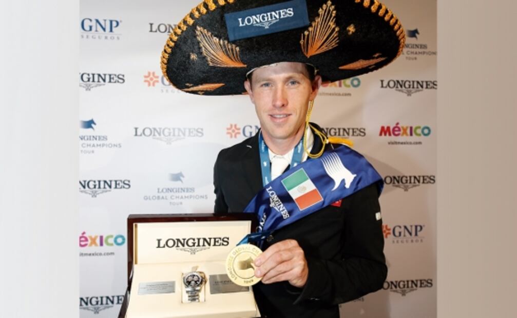 México recibe de nuevo a la caballería