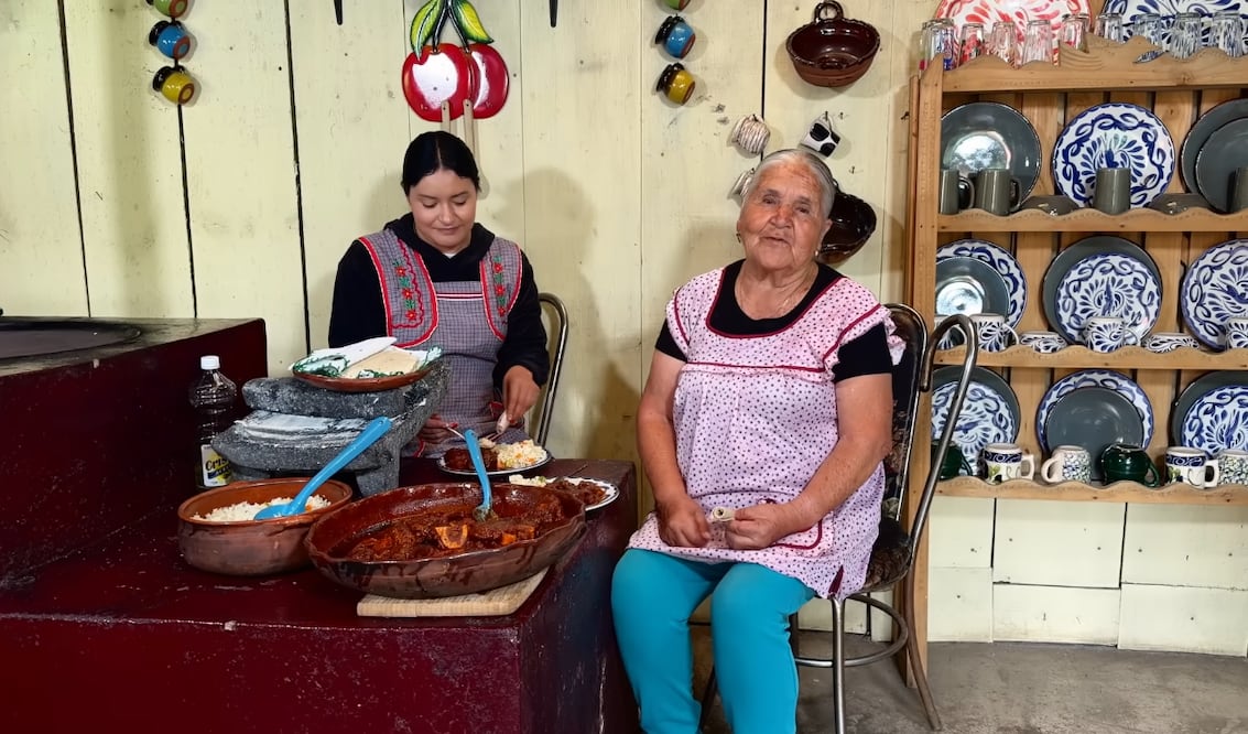 Prepara este platillo con anticipación para que los sabores de la carne y del adobo se intensifiquen. Foto: Captura de pantalla / YouTube "De Mi Rancho a Tu Cocina"
