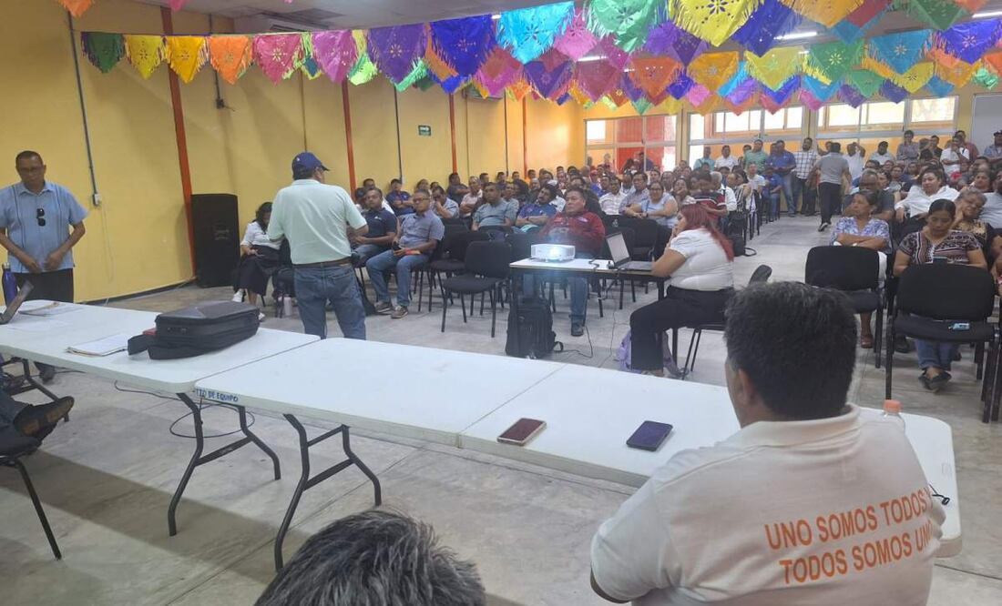 Docentes y administrativos del SNTE toman las oficinas administrativas del Instituto Tecnológico del Istmo en Oaxaca (27/05/2025). Foto: Especial