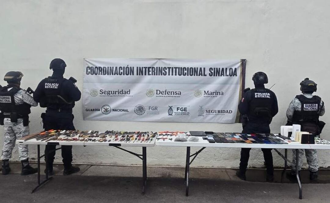 Objetos prohibidos decomisados en una nueva revisión más profunda en el penal de Culiacán, Sinaloa (05/07/2025). Foto: Especial
