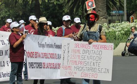 Organizaciones obreras marchan al Zócalo por Día del Trabajo