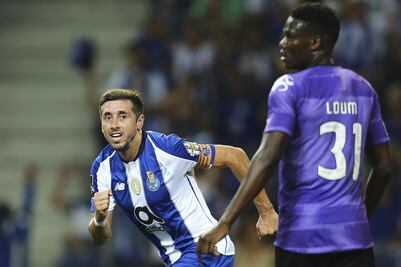 Héctor Herrera anota en el triunfo del Porto