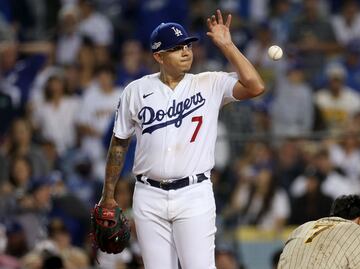 Dodgers se impone a San Diego y Julio Urías ya suma ocho victorias en Postemporada