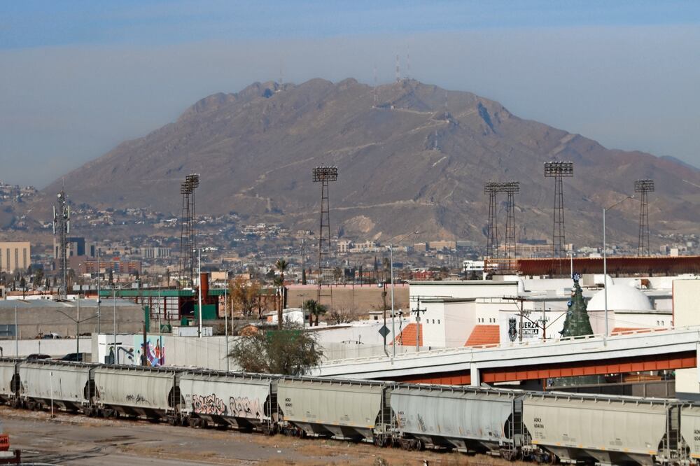 Los cruces ferroviarios internacionales en Eagle Pass y El Paso, Texas, reanudaron operaciones ayer, anunció el gobierno estadounidense. Foto: CHRISTIAN TORRES/EL UNIVERSAL