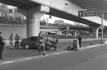 Conductor muere al chocar contra muro sobre Periférico Sur y San Jerónimo
