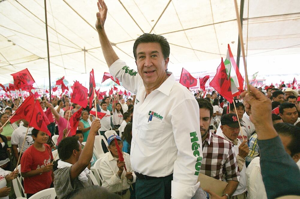 El candidato de de la Coalición para mejorar Veracruz, dijo no querer entrar en detalle sobre los encuentros privados entre su primo Miguel Ángel Yunes y el gobernador Javier Duarte (ALEJANDRO ACOSTA. EL UNIVERSAL)