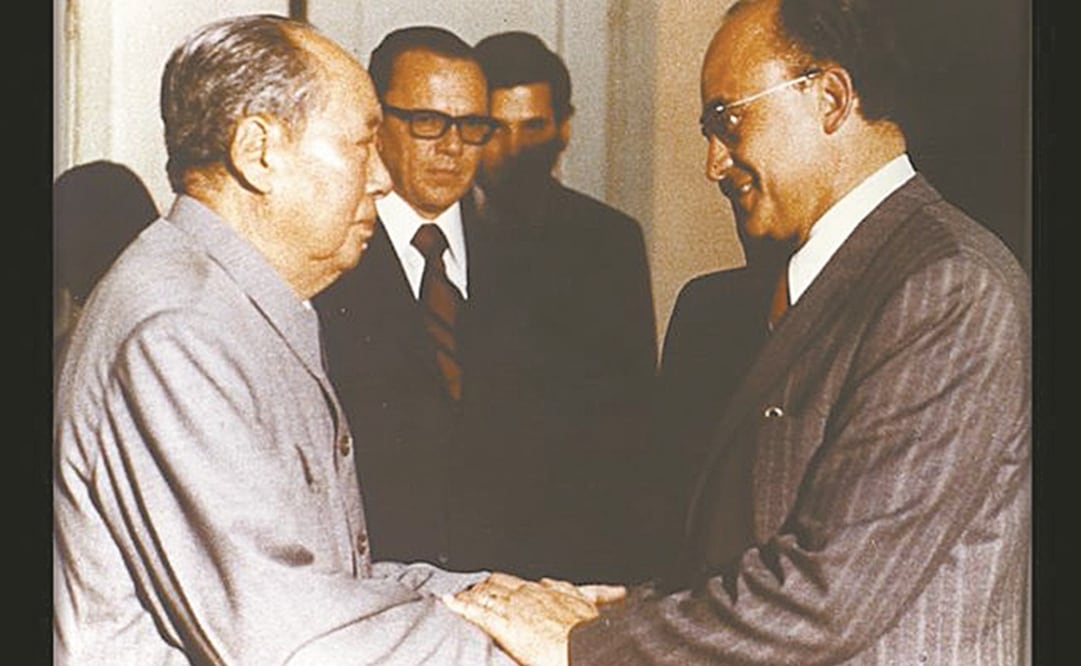 Luis Echeverría se reunió con su homólogo de China, Mao Tse Tung (izq.), en un hecho histórico. Foto: ARCHIVO EL UNIVERSAL