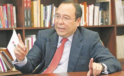 "Mesa del INE cerca de Palacio estará esperando su voto": Ciro Murayama a AMLO