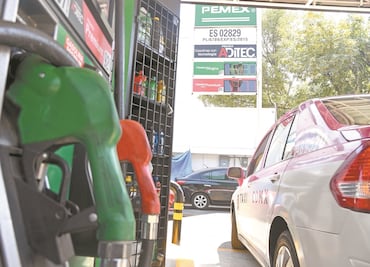 Cae venta de gasolina Magna y crece la de Premium; no compensa pérdidas para Pemex