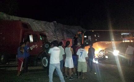 Se accidenta autobús con turistas extranjeros en Chiapas