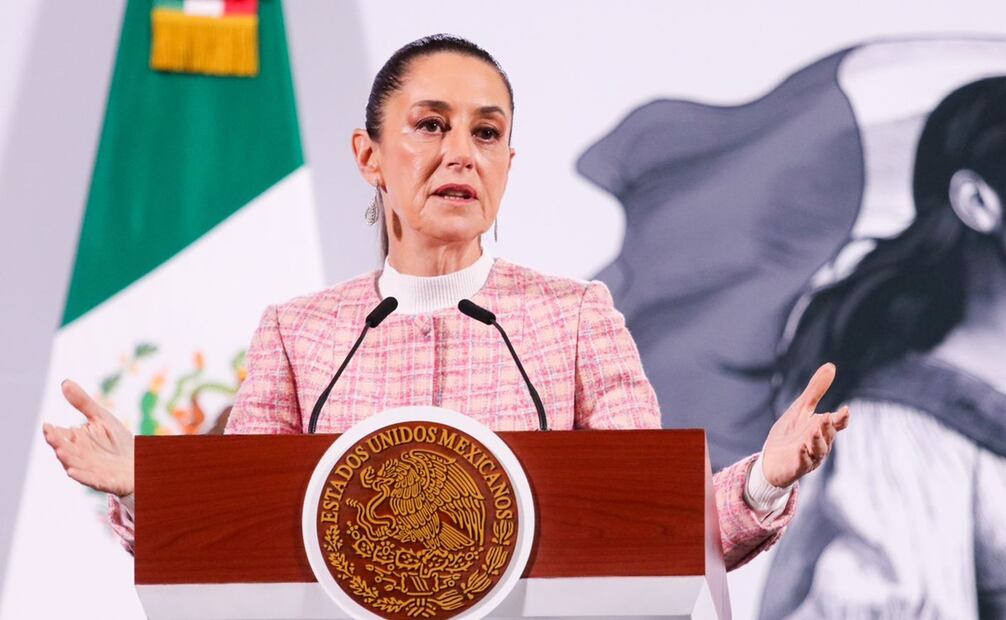 La Presidenta defendió a Altagracia Gómez y señaló que no trabaja en el gobierno de México, "ella es una empresaria, solidariamente, porque ella no gana nada del Gobierno, (...) ella de manera fraterna, honoríficamente pone su tiempo y esfuerzo para poder ayudarnos a implementar y desarrollar el Plan México", aseveró Sheinbaum tras acusar una campaña en contra de la empresaria. Foto: Axel Sánchez / EL UNIVERSAL