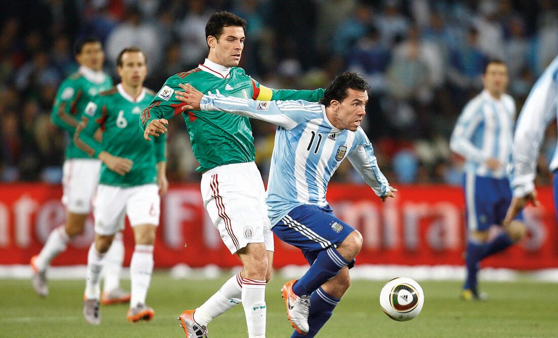 El Tricolor y la albiazul se volverán a ver las caras en un partido amistoso en Texas, tras haber transcurrido un lustro (ARCHIVO EL UNIVERSAL)