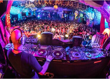 Vende Televisa su participación del 40% en Ocesa