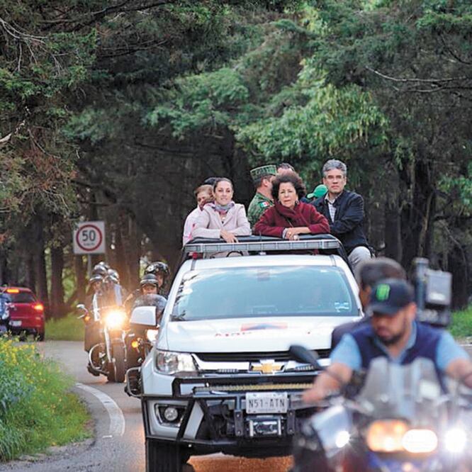 Claudia Sheinbaum, jefa de Gobierno de la CDMX, y la alcaldesa de Tlalpan, Patricia Aceves, verificaron los puntos que vigila la GN. ESPECIAL