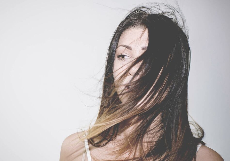 El bicarbonato de sodio puede ayudarte a eliminar la grasa y fortalecer tu pelo / Foto: Pixabay