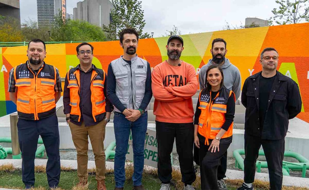 Melissa Segura Guerrero, Secretaria de Cultura de Nuevo León;  Abraham Vargas, director del Sistema de Transporte Colectivo Metrorrey y tres integrantes del colectivo Boa Mistura / Foto: Especial