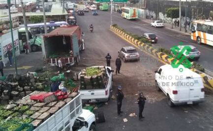Vuelca tráiler con 17 toneladas de limón en avenida Observatorio