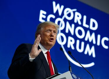 "EU primero, no quiere decir EU solo", apunta Trump y pide invertir en su país