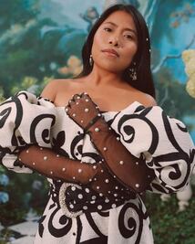 Yalitza Aparicio tiene el look más cómodo y chic para el verano