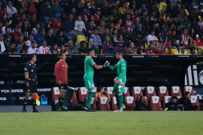 Chivas no tiene problemas en la portería