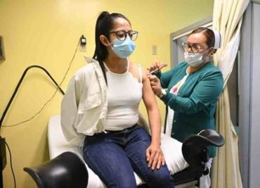 IMSS invita a mujeres de 11 a 49 años a vacunarse contra VPH; será completamente gratuito