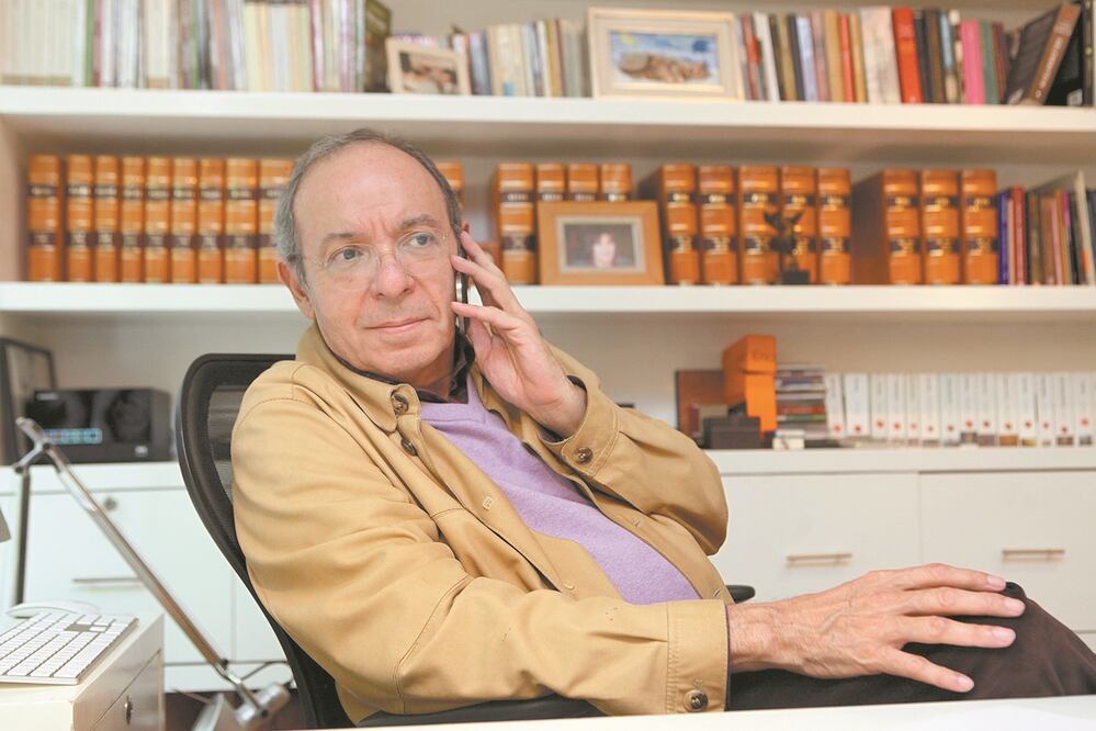 A Héctor Aguilar Camín, quien dirige la revista Nexos, le preocupa “la intolerancia del Presidente hacia medios que no le son simpáticos”. Foto: ARCHIVO EL UNIVERSAL