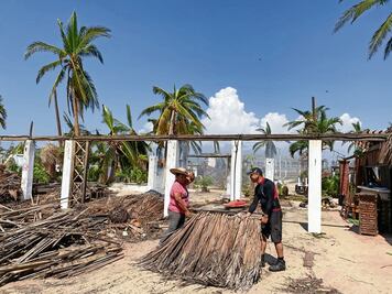 Tras 80 años, pierde su restaurante por “Otis”: “la vamos a levantar, con o sin ayuda”