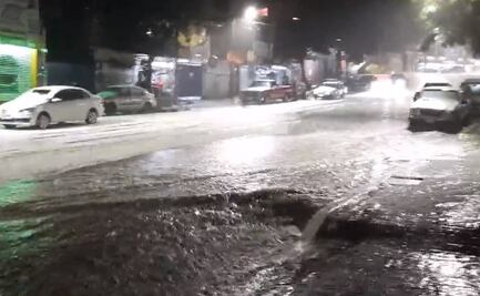 Fuerte lluvia y granizo dejan "ríos" y calles blanquecinas en Álvaro Obregón y Cuajimalpa 