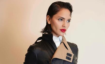 Eiza González luce impactante vestido lencero de color amarillo