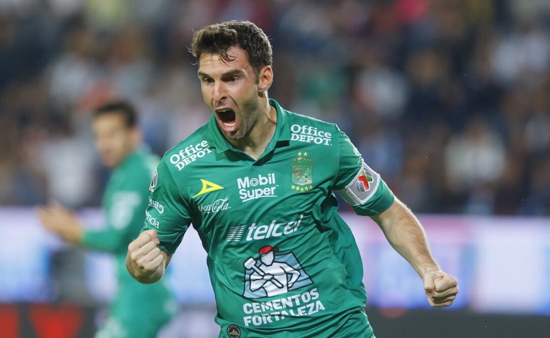 Mauro Boselli en festejo de gol durante el partido de la jornada 17 del torneo Apertura 2018 FOTO/IMAGO7