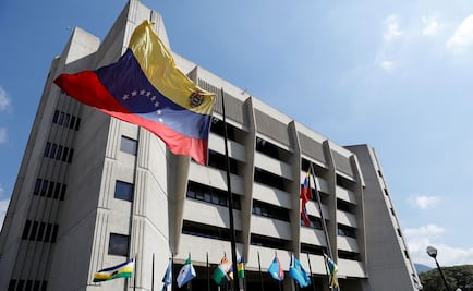 Gobierno de EU advierte a sus ciudadanos sobre viajes a Venezuela