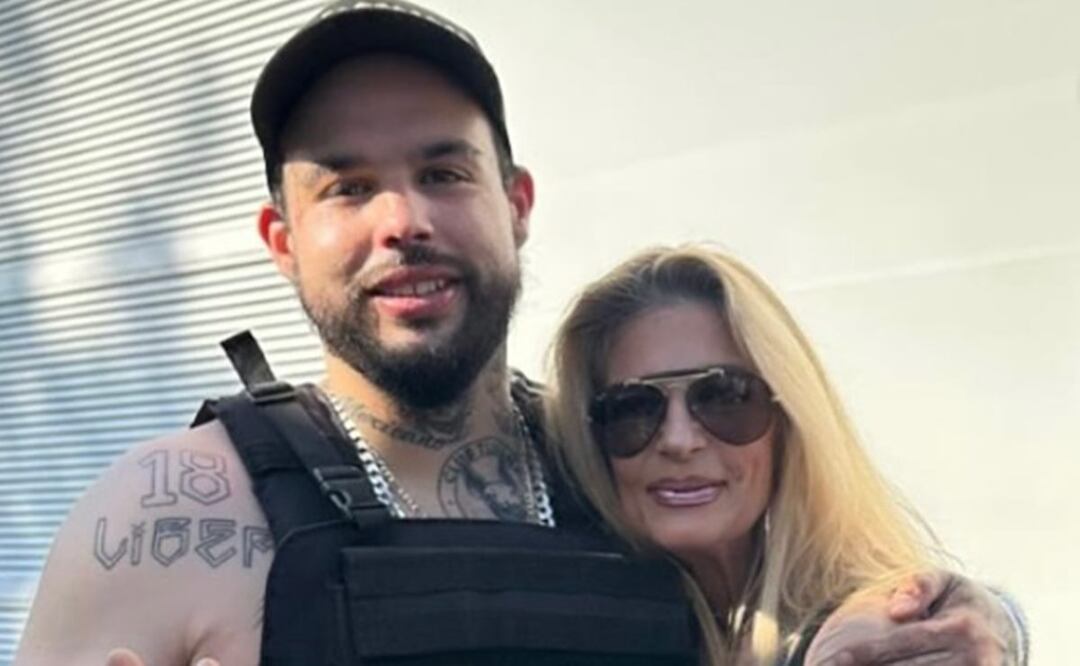 Emiliano Aguilar y su madre Carmen Treviño.