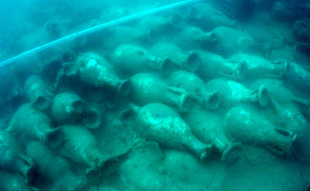 El barco llevaba una carga de entre mil y 2 mil ánforas del norte de África y el sur de Hispania. FOTO: EFE.