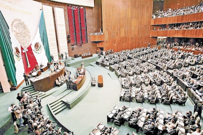 Viene choque por ley de publicidad oficial