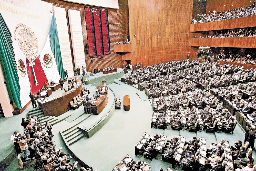 Viene choque por ley de publicidad oficial