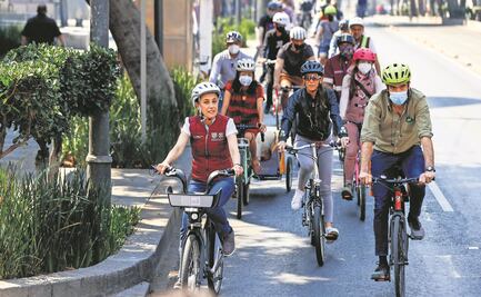 Estrenan ciclovía en Insurgentes