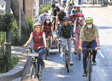 Estrenan ciclovía en Insurgentes