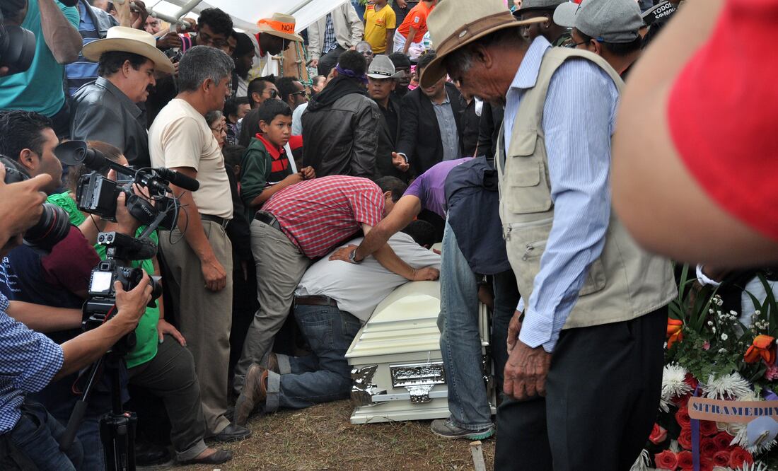 Imagen del sepelio de la activista Berta Cáceres (EFE)