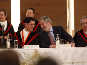 Otorgan Honoris Causa a Roberto Velasco, subsecretario para América del Norte; Canciller De la Fuente lo respalda