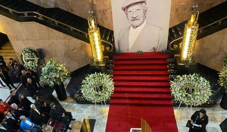 El último aplauso en Bellas Artes a López Tarso