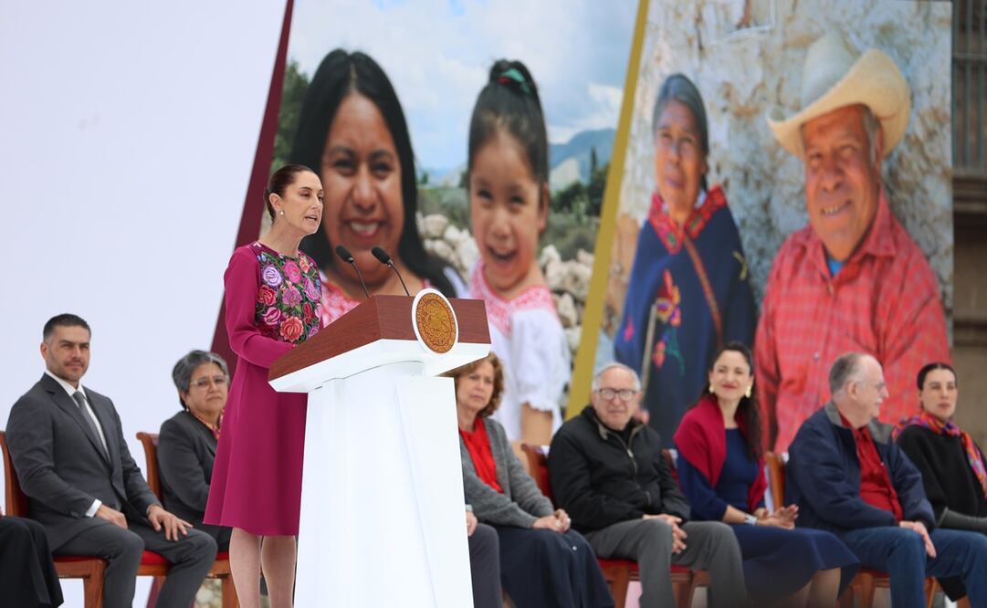 Discurso por los 100 días de administración de la presidenta Claudia Sheinbaum Pardo. Foto: Diego Simón / EL UNIVERSAL