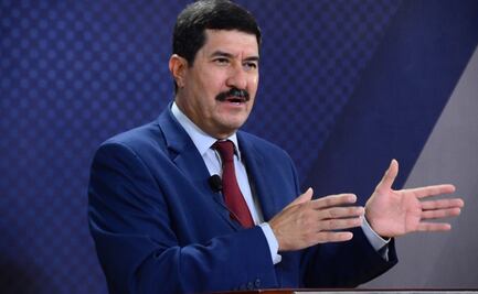 Grupo de panistas llamaba “jefe” a César Duarte, dice Javier Corral 