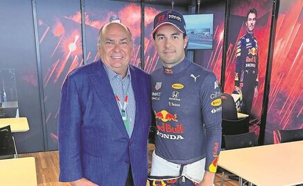 ¿En Red Bull hay favoritismo por Max Verstappen? Esto respondió el padre de Checo Pérez